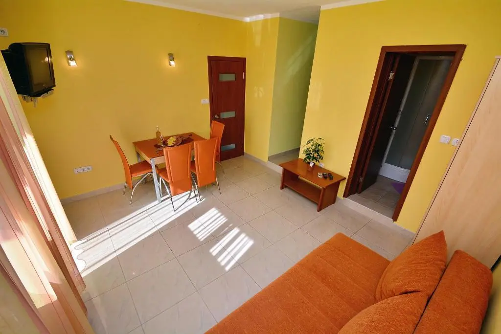 Лепетане: Apartments Dinko Zifra