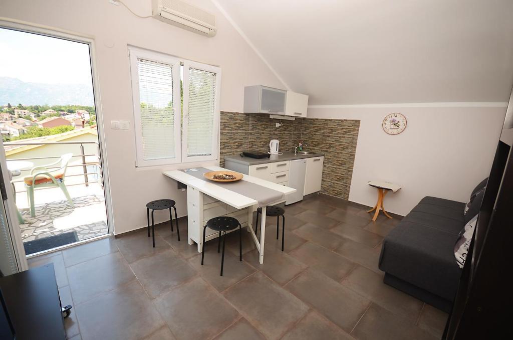 Доброта: Apartments Dakovic