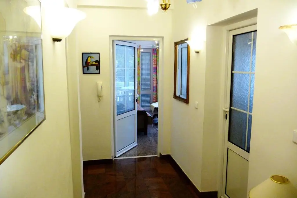 Свети-Стефан: Apartments Sana