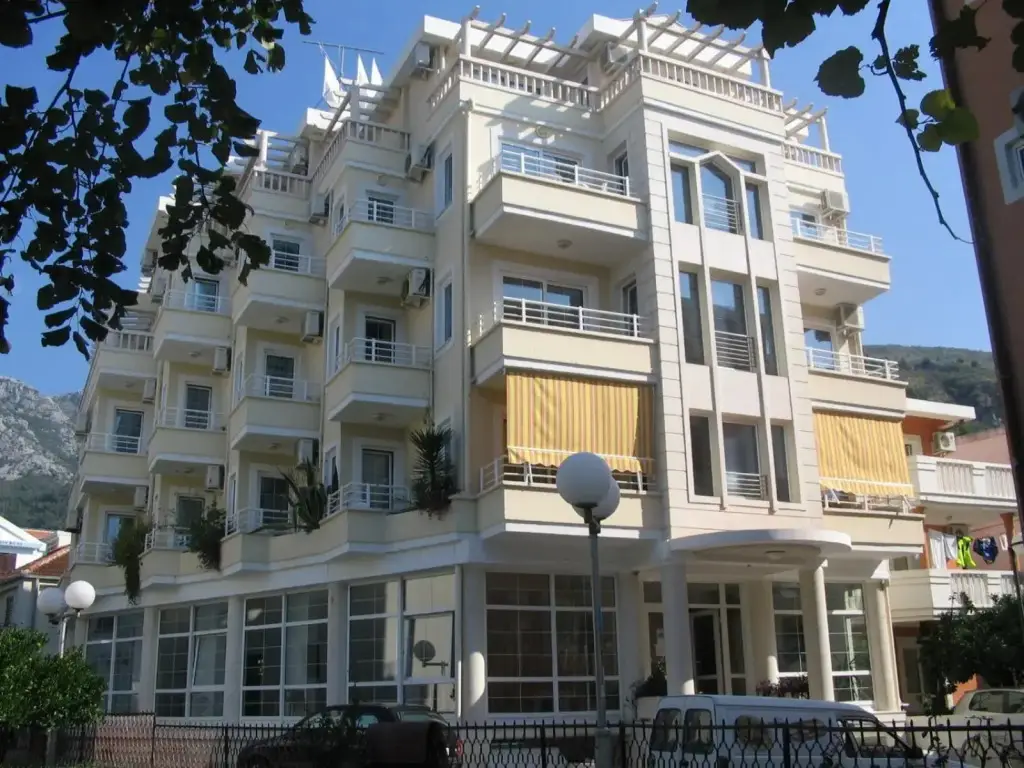 Будва: Hotel Obala
