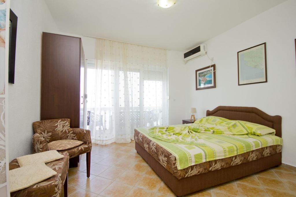 Добро Вода: Apartments Dora