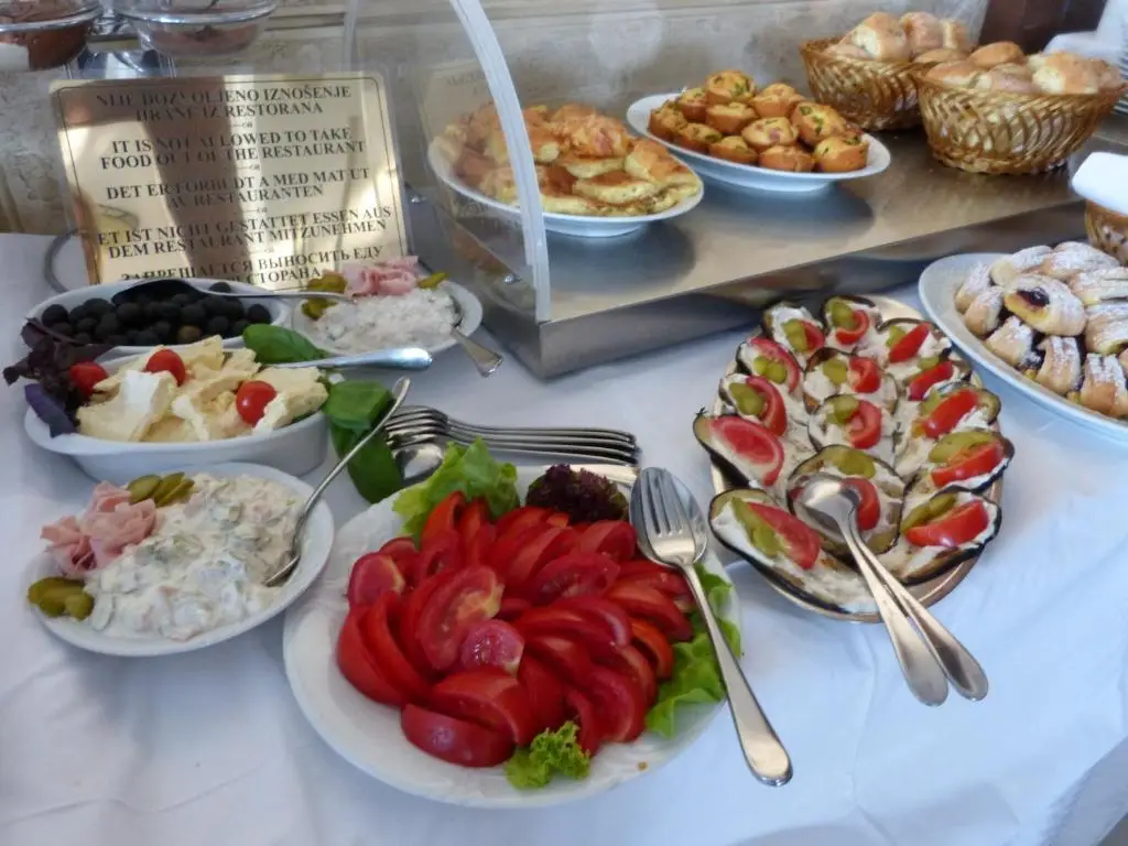 Баошичи: Hotel Fiammanti