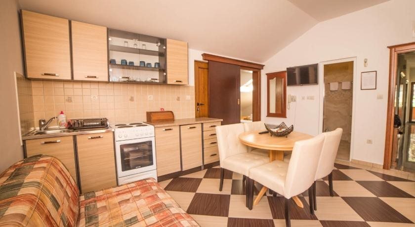 Баошичи: Hotel Fiammanti
