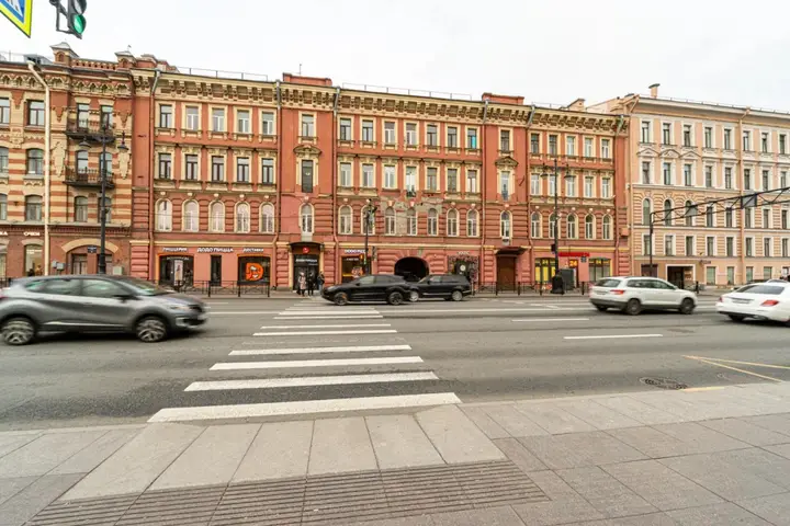 Санкт-Петербург: Меблированные комнаты Ринальди на Московском 18