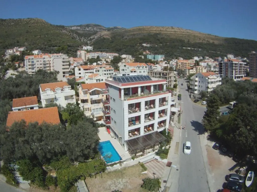 Петровац: Hotel Petrovac