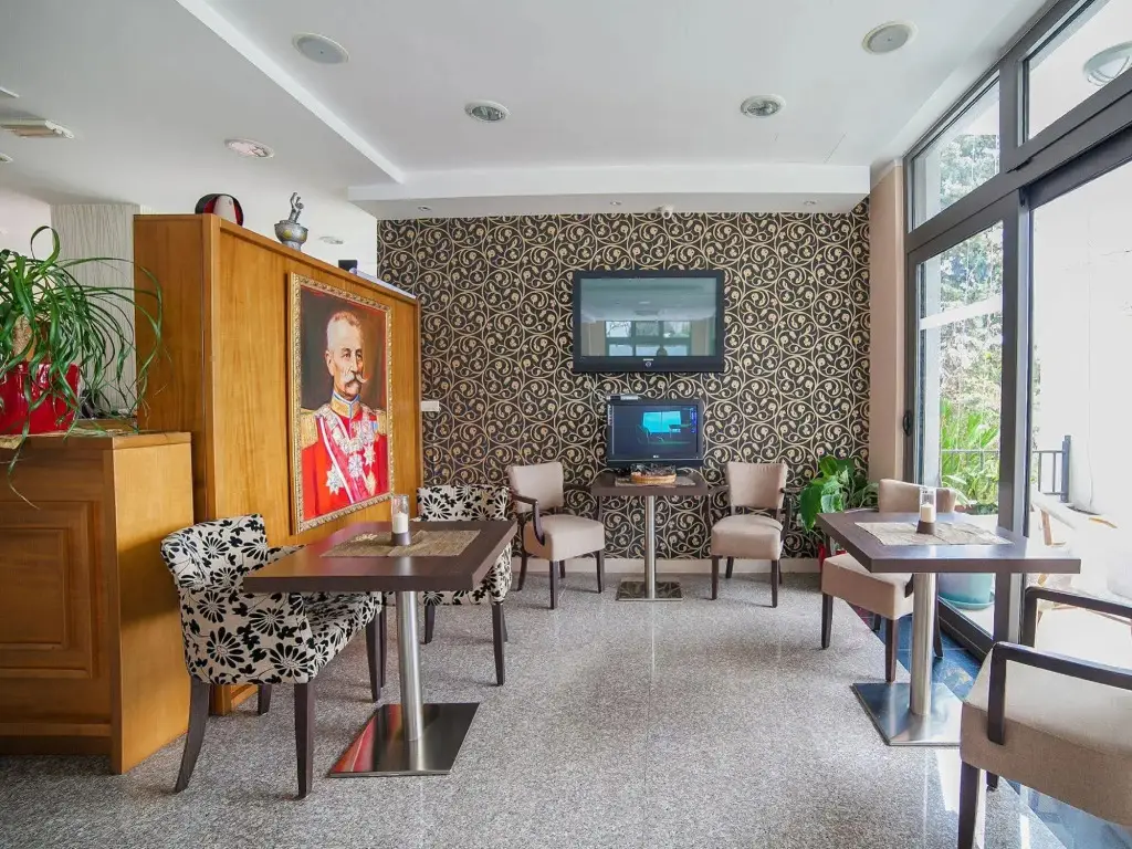 Петровац: Hotel Petrovac