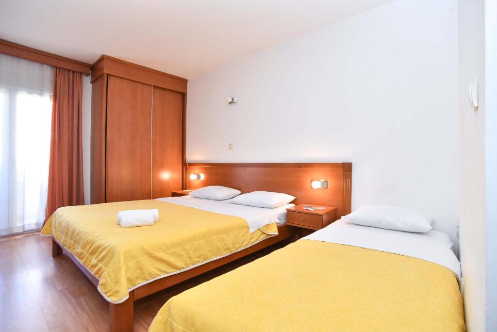 Будва: Hotel Mena