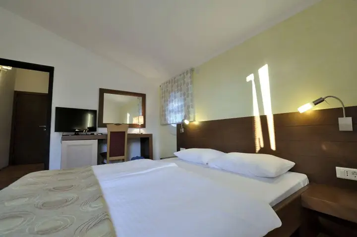Петровац: Hotel Djuric