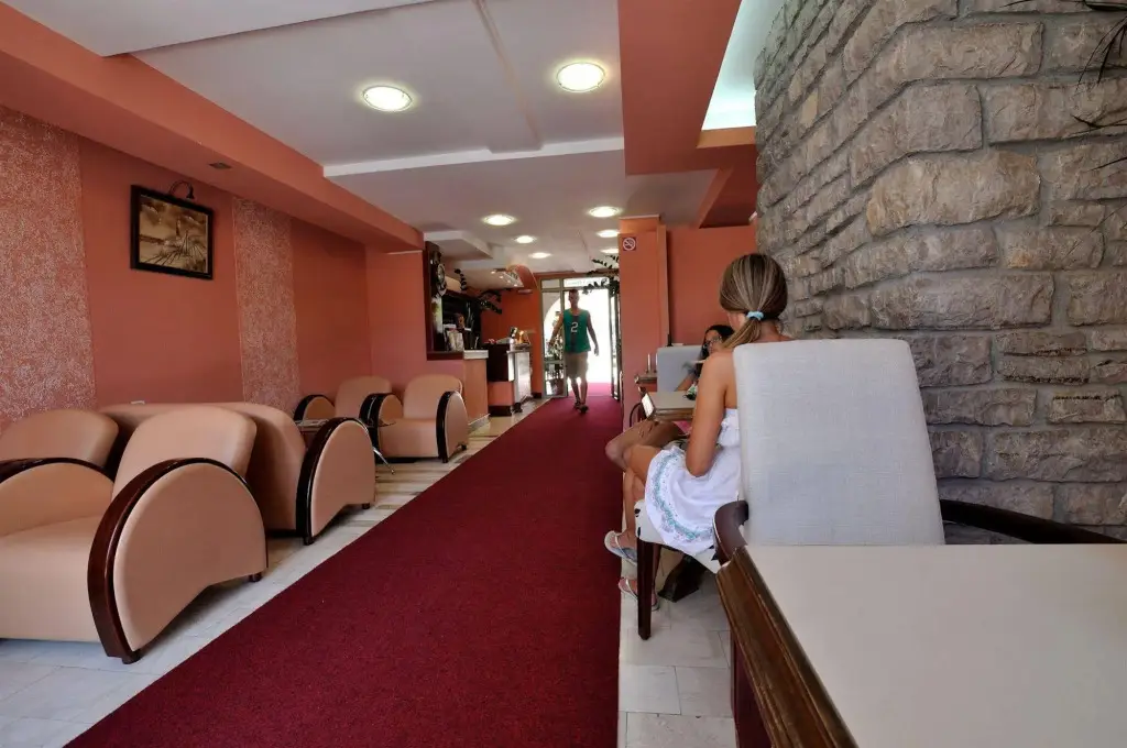 Петровац: Hotel Djuric