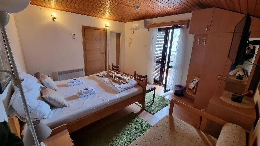 Доброта: Hotel Bokeljski Dvori