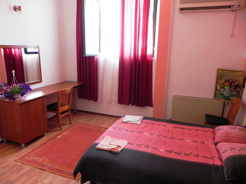 Подгорица: Hostel Izvor