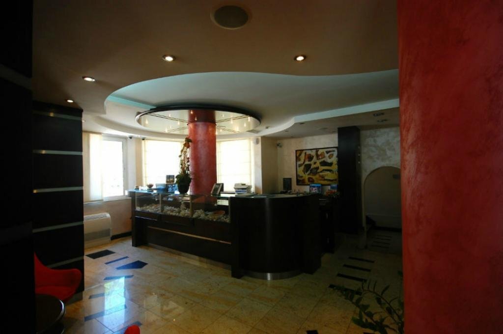 Будва: Hotel Max Prestige