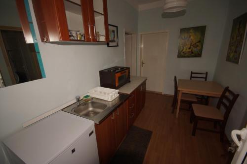 Мельине: Apartments LaRos