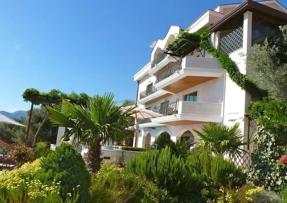 Свети-Стефан: Villa Montenegro