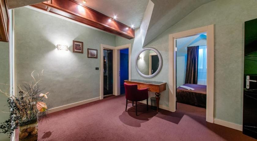 Подгорица: Hotel Knjaz