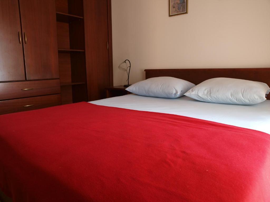 Петровац: Apartments Dragovic