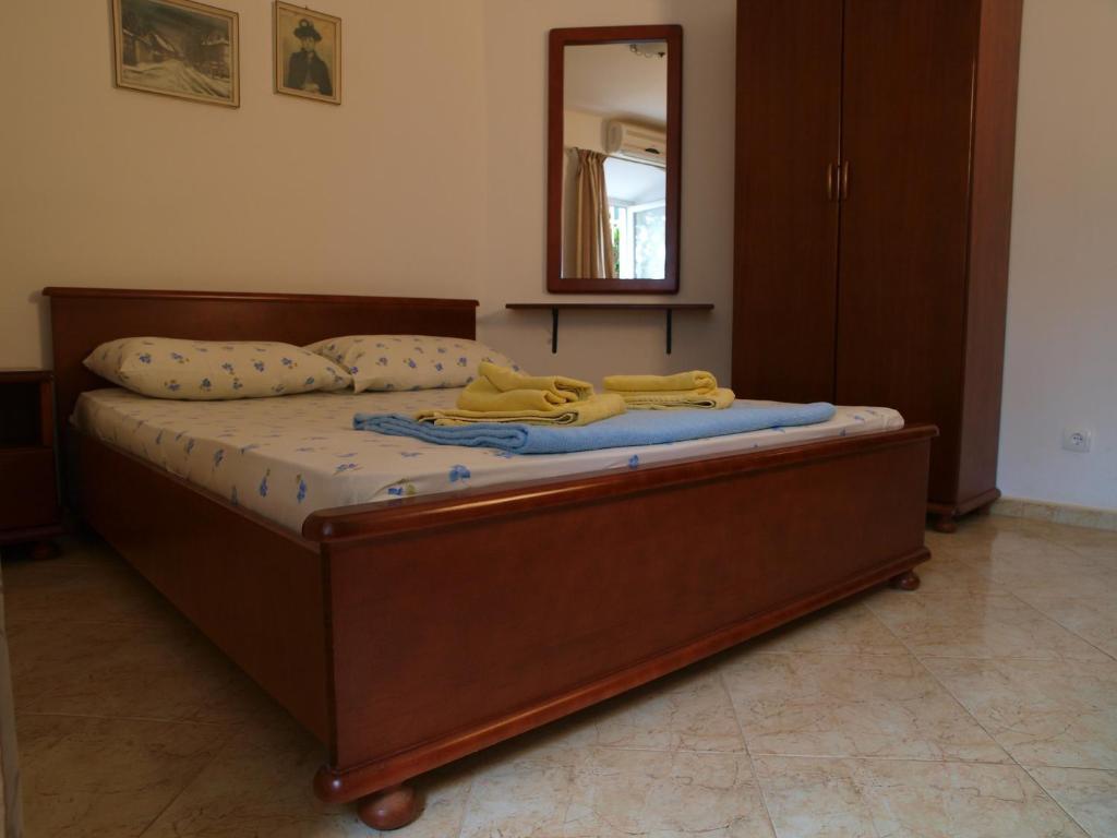 Петровац: Apartments Dragovic