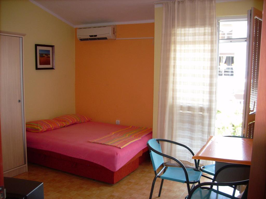 Бар: Apartment Filip