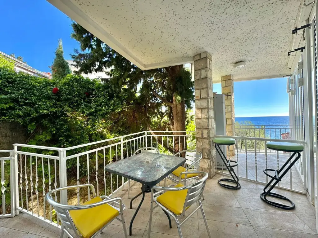 Свети-Стефан: Sun Rose apartments Sveti Stefan