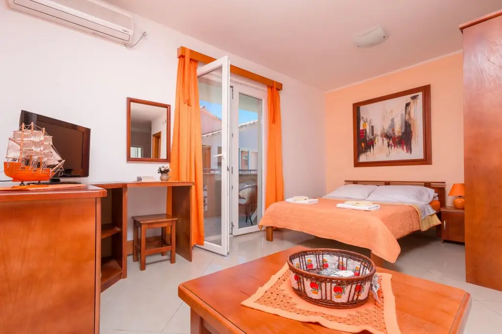 Тиват: Rosic Apartments