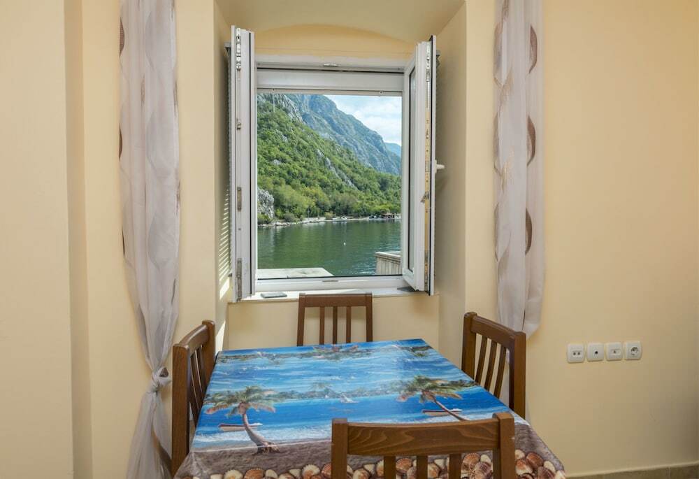 Доброта: Apartments Mir i dobro