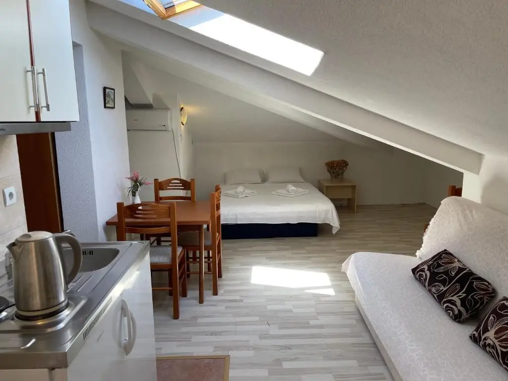 Херцег-Нови: Apartments Milano