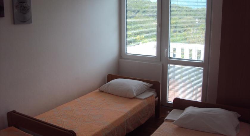 Радовичи: Apartments Stanjević