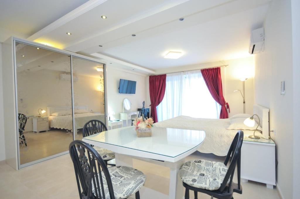 Бульярица: Villa And Apartments St George