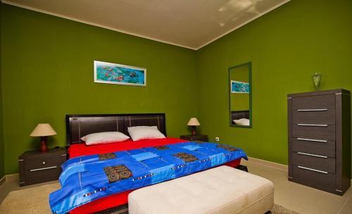 Пераст: Perast Waterfront Apartments