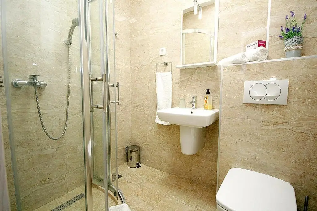 Бар: Apartments Saric