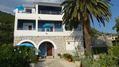 Кумбор: Apartments Odesa