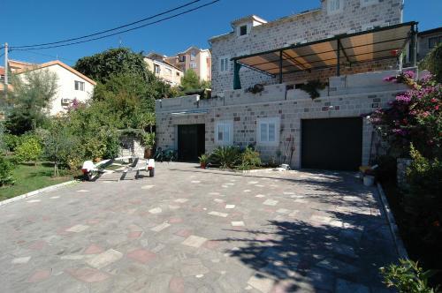 Тиват: Bujanic Apartments