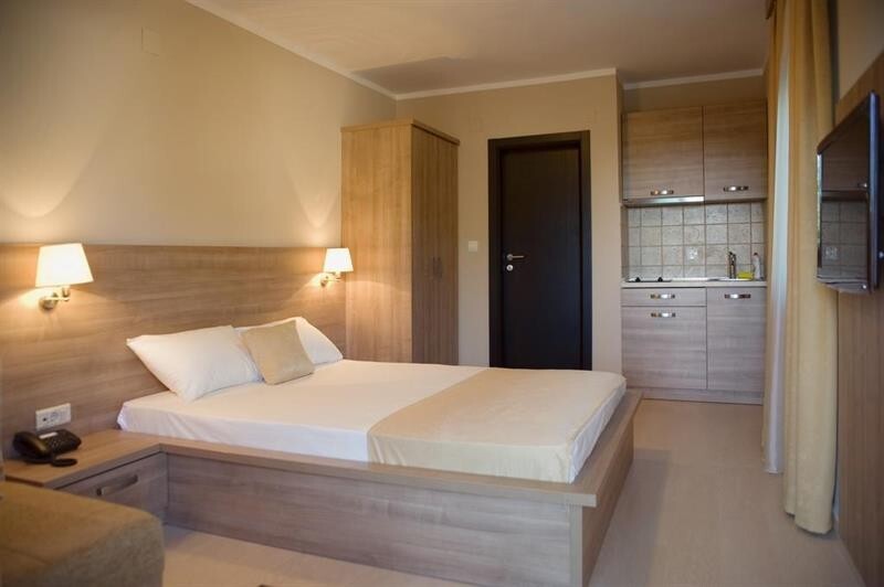 Петровац: Vila V Lux