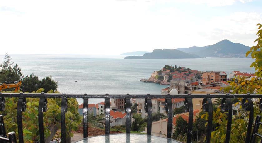 Свети-Стефан: Apartments Sorele Sanković