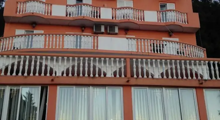 Будва: Apartments and Rooms Vujacic