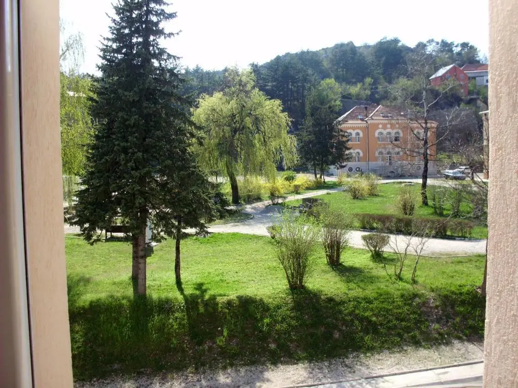 Цетине: Apartments Bokan