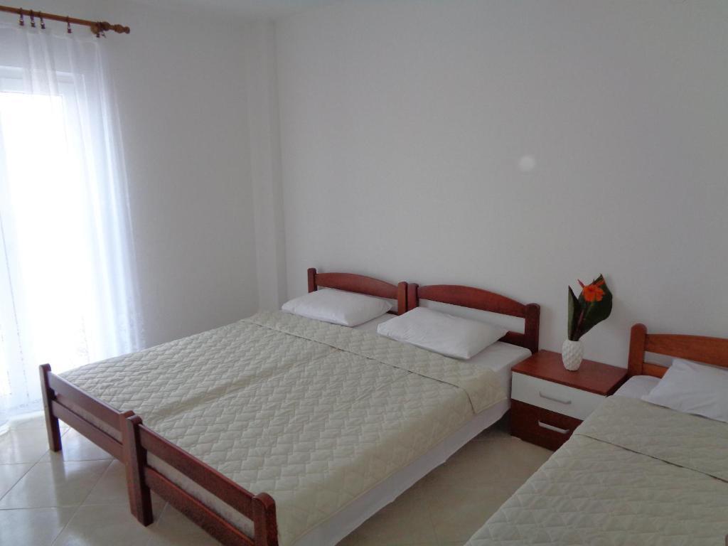 Деновичи: Larissa Sunrise Apartment