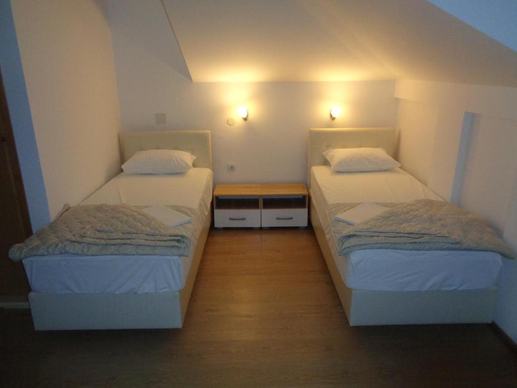 Деновичи: Larissa Sunrise Apartment