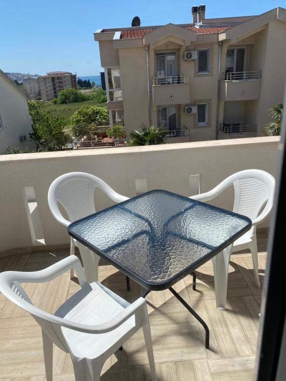 Бар: Guesthouse Civovic