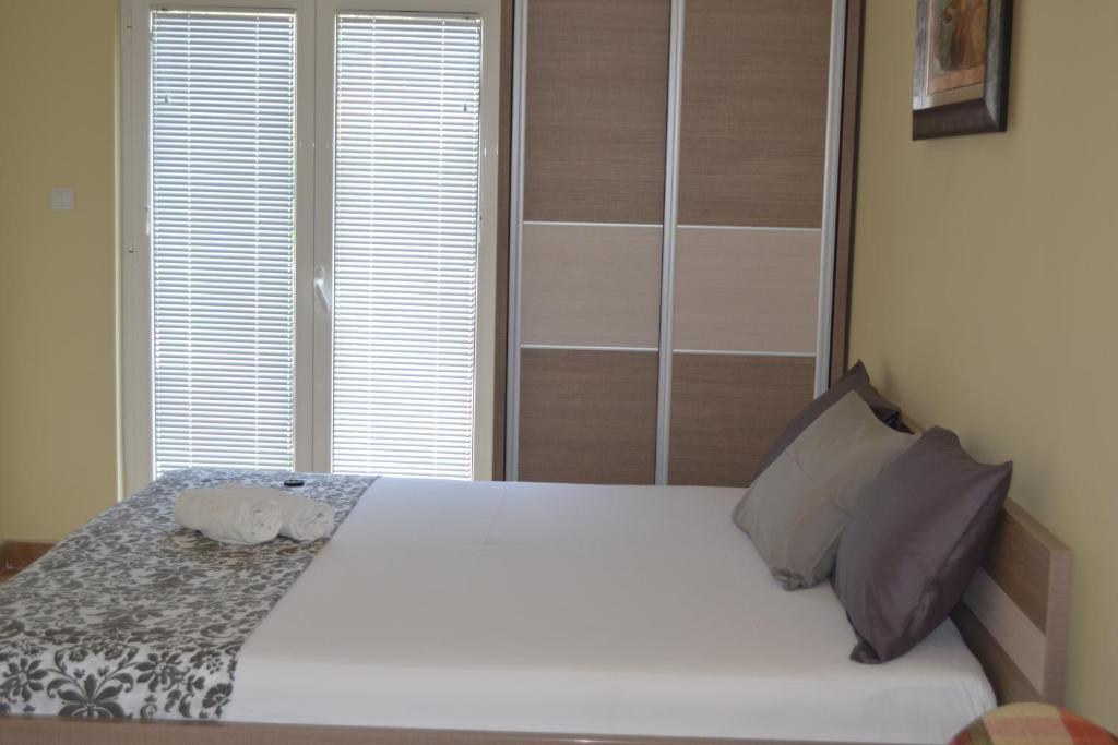 Стрп: Apartments Lalević