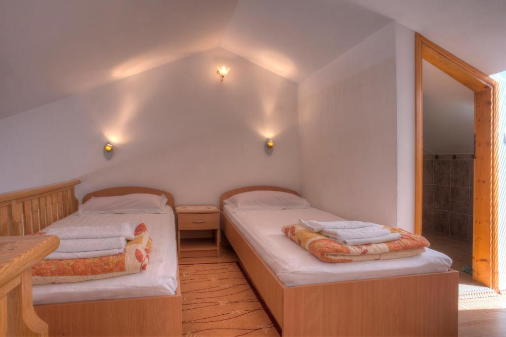 Свети-Стефан: Apartments Đurašević Ivo