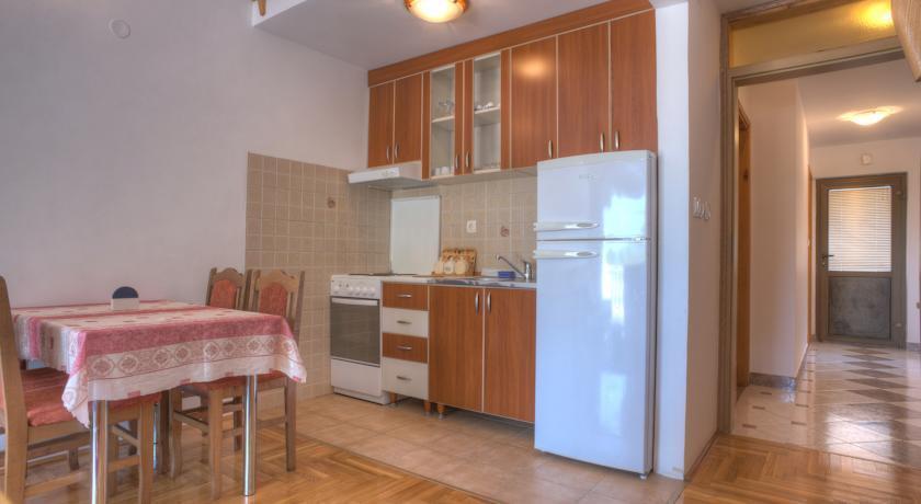 Свети-Стефан: Apartments Đurašević Ivo