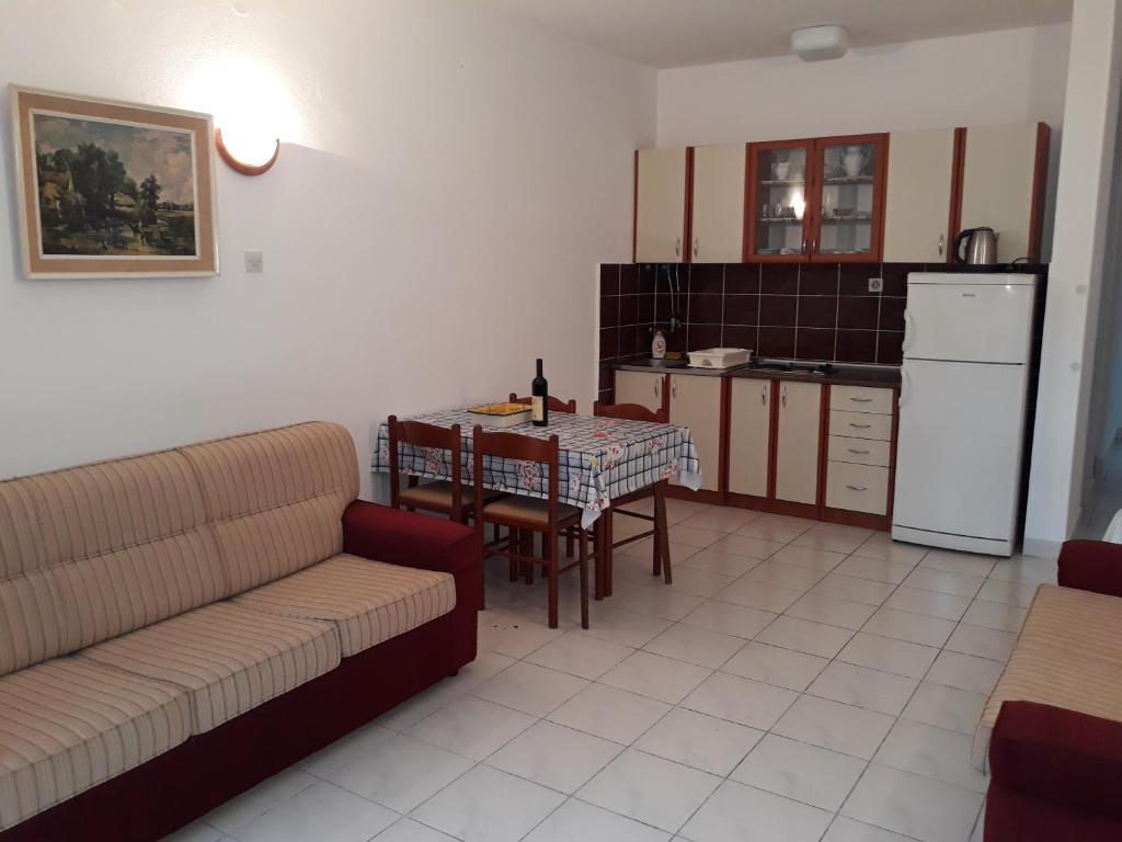 Свети-Стефан: Apartments Đurašević Ivo