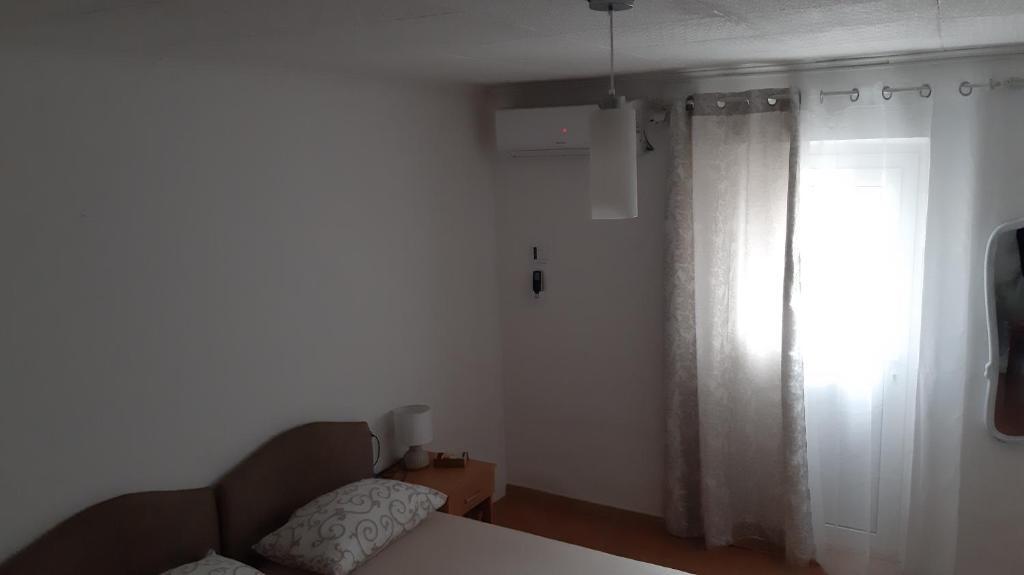 Доброта: Vicky Apartments