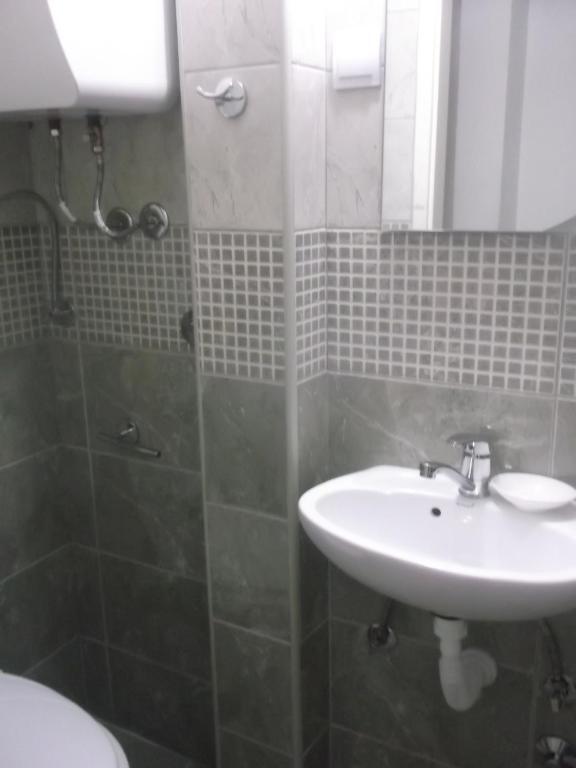 Доброта: Vicky Apartments