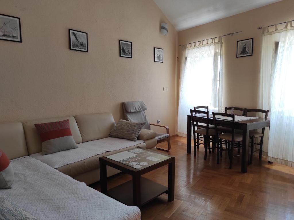Пераст: Gudelj Apartments