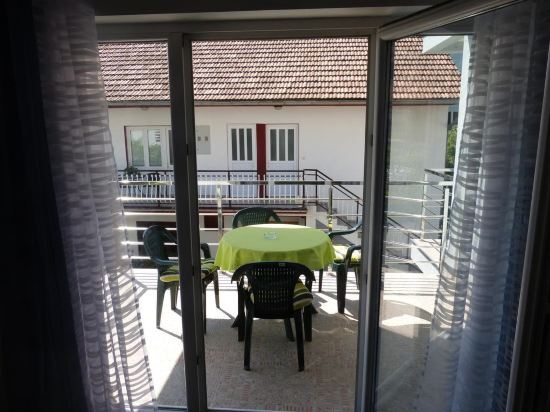 Баошичи: Apartments Villa Ceca
