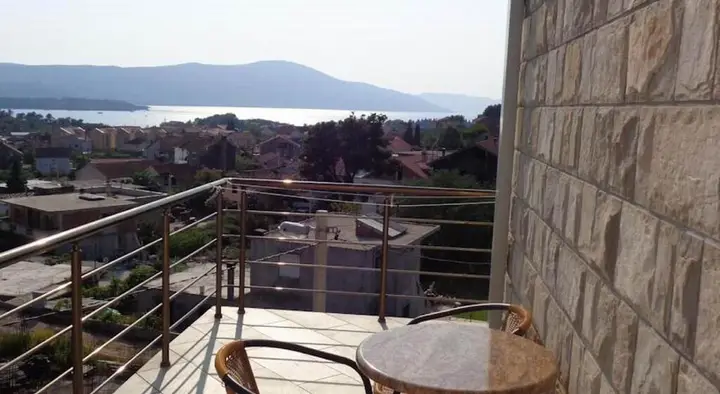 Тиват: Ivana Guesthouse