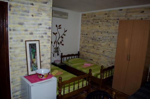 Сутоморе: Rooms Lazarević