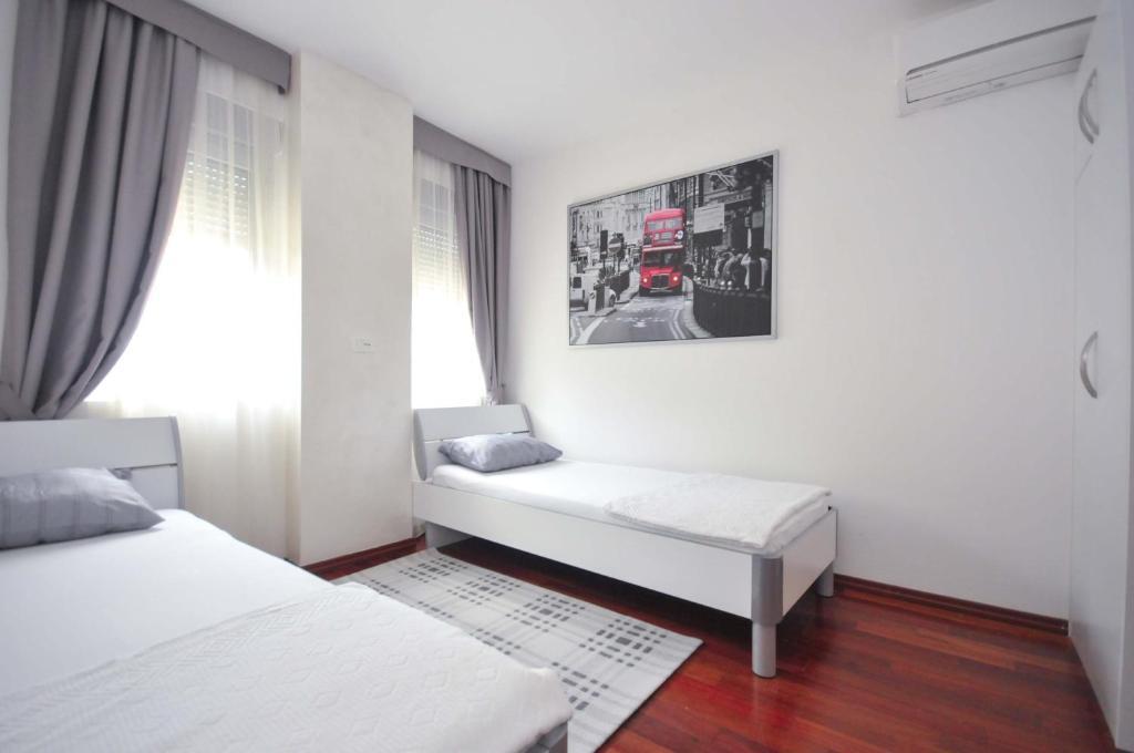 Петровац: Seaside Apartments Petrovac